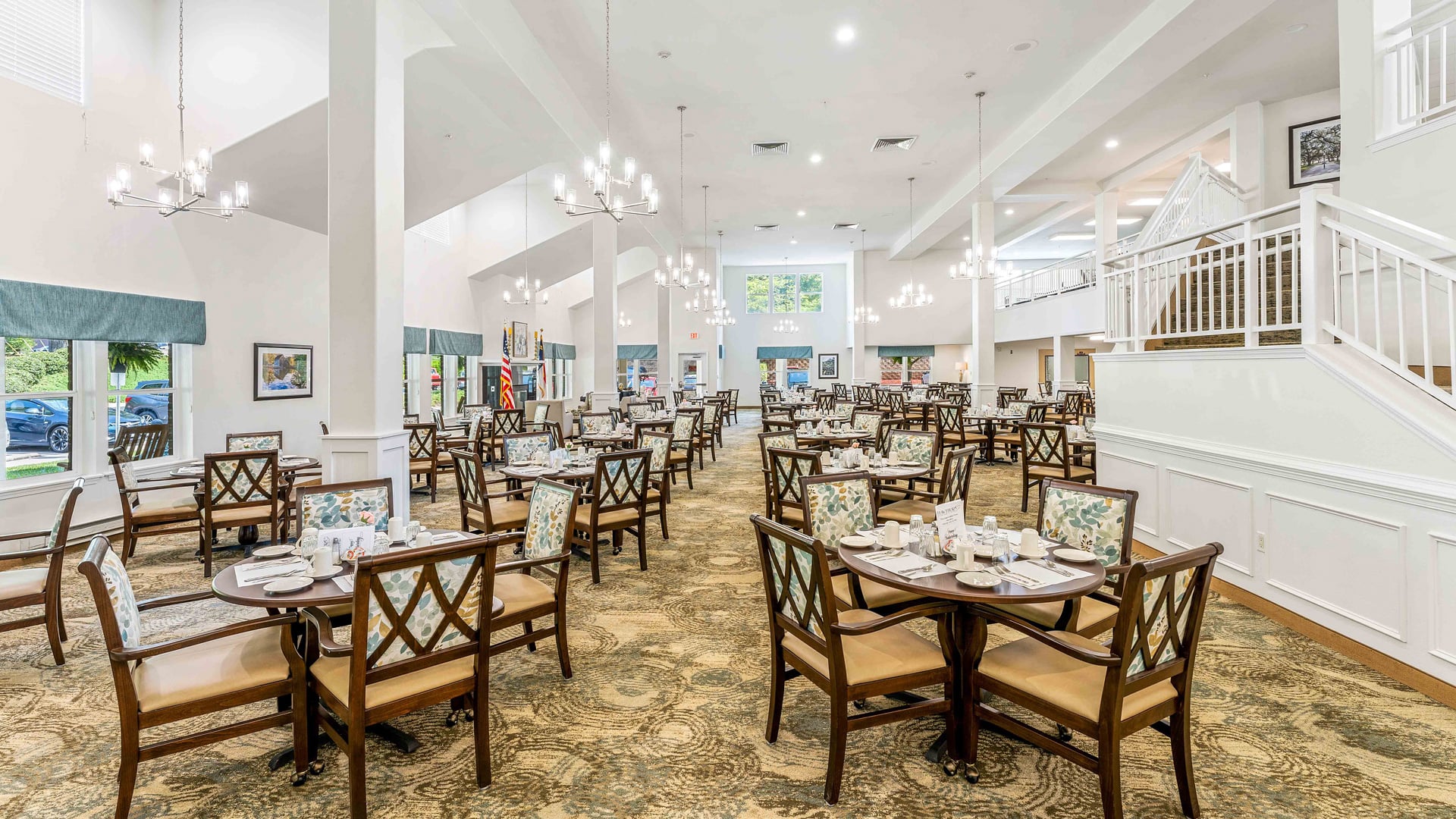 The dining room at The Lodge at Wake Forest set for mealtime